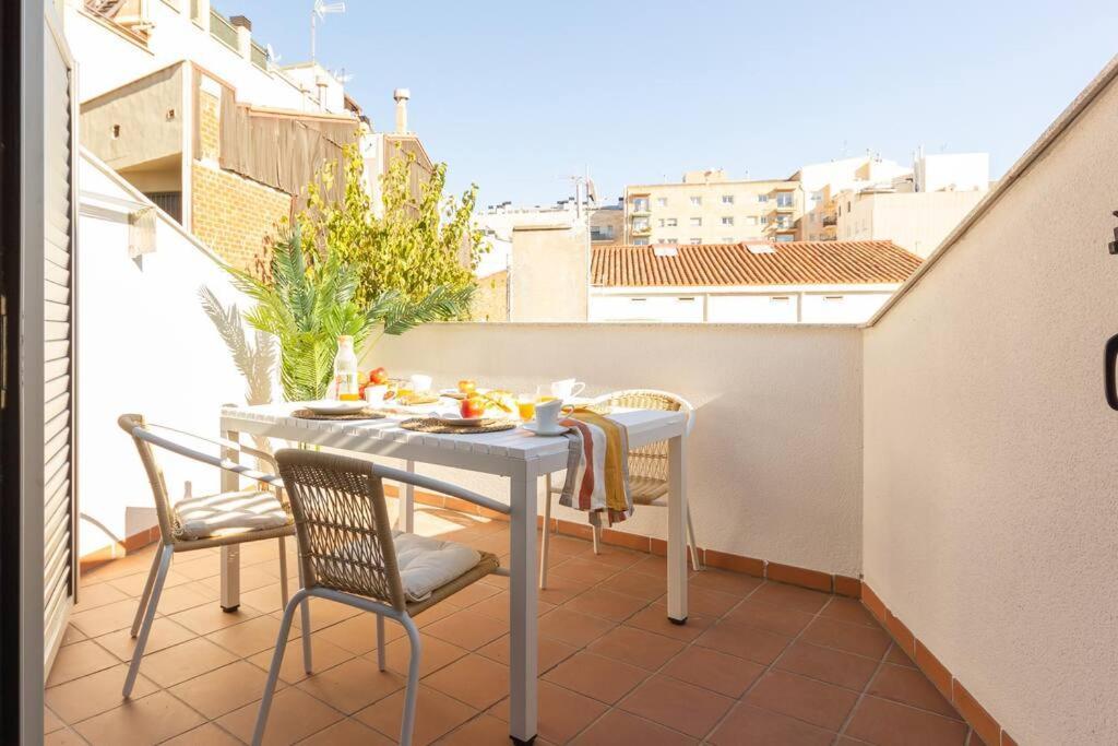 Duplex With Terrace Near Bcn Apartment Terrassa Luaran gambar